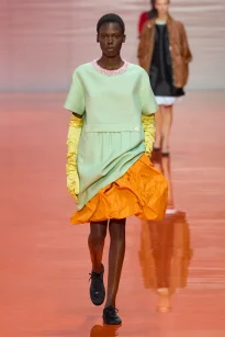 00018-prada-spring-2026-ready-to-wear-credit-gorunway