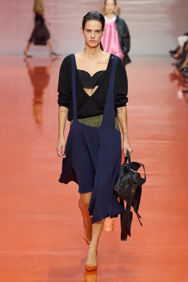 00021-prada-spring-2026-ready-to-wear-credit-gorunway
