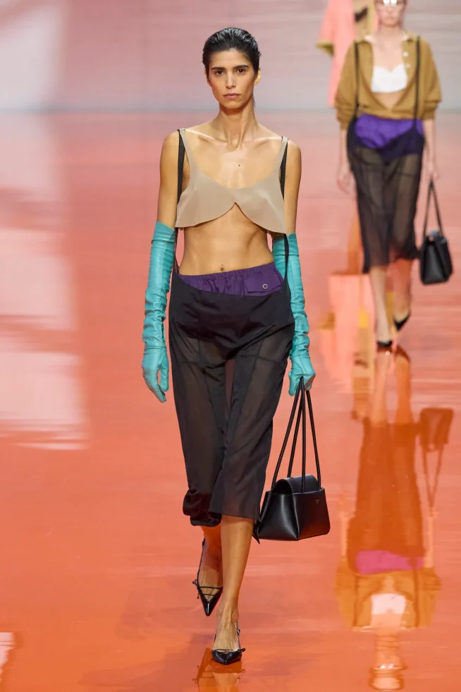 00023-prada-spring-2026-ready-to-wear-credit-gorunway