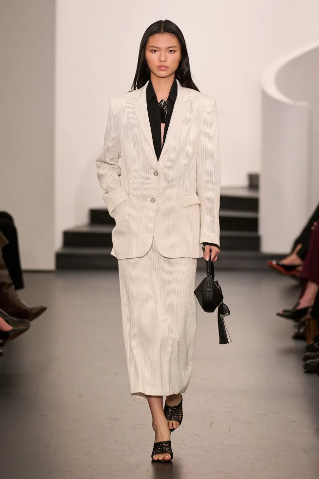 00023-ralph-lauren-spring-2026-ready-to-wear-credit-gorunway