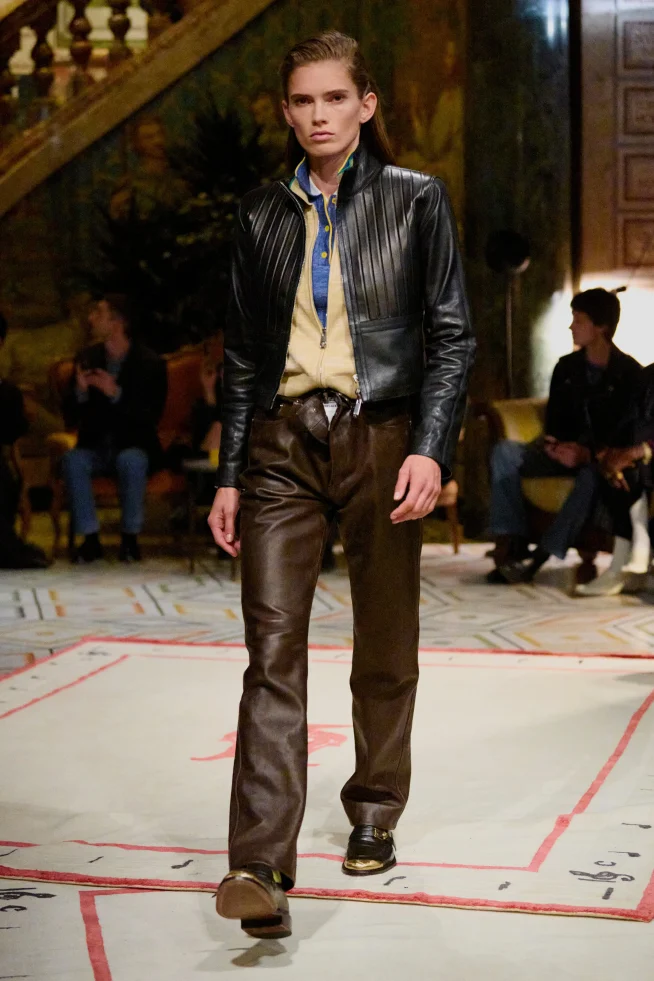 00027-versace-spring-2026-ready-to-wear-credit-brand
