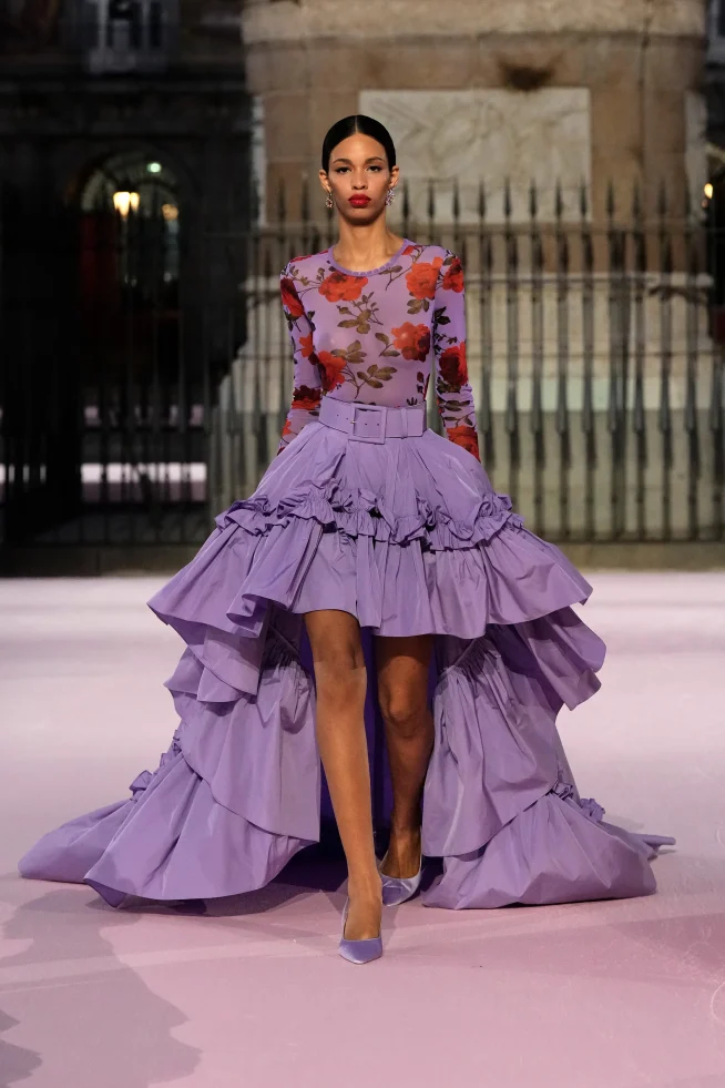 00028-carolina-herrera-spring-2026-ready-to-wear-credit-gorunway