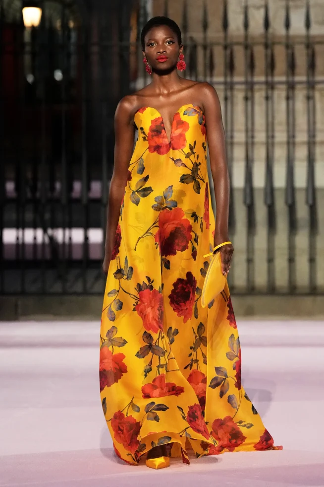00029-carolina-herrera-spring-2026-ready-to-wear-credit-gorunway