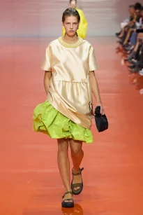 00031-prada-spring-2026-ready-to-wear-credit-gorunway