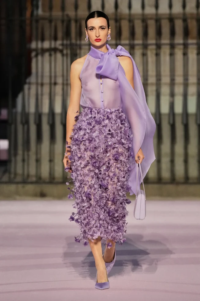 00034-carolina-herrera-spring-2026-ready-to-wear-credit-gorunway