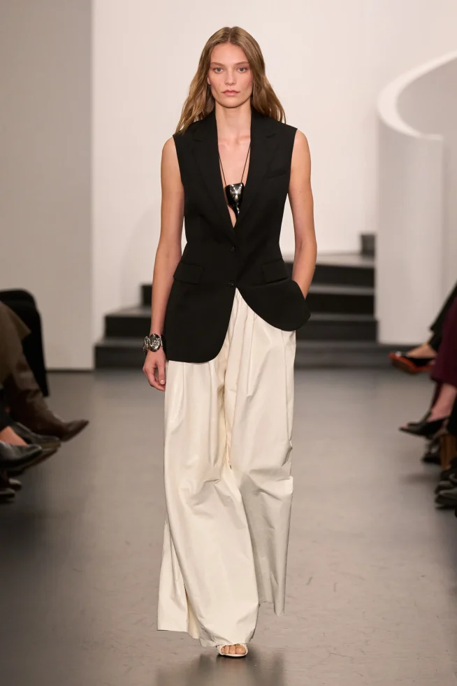 00037-ralph-lauren-spring-2026-ready-to-wear-credit-gorunway