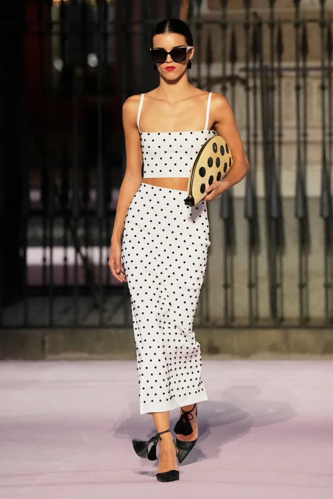 00040-carolina-herrera-spring-2026-ready-to-wear-credit-gorunway