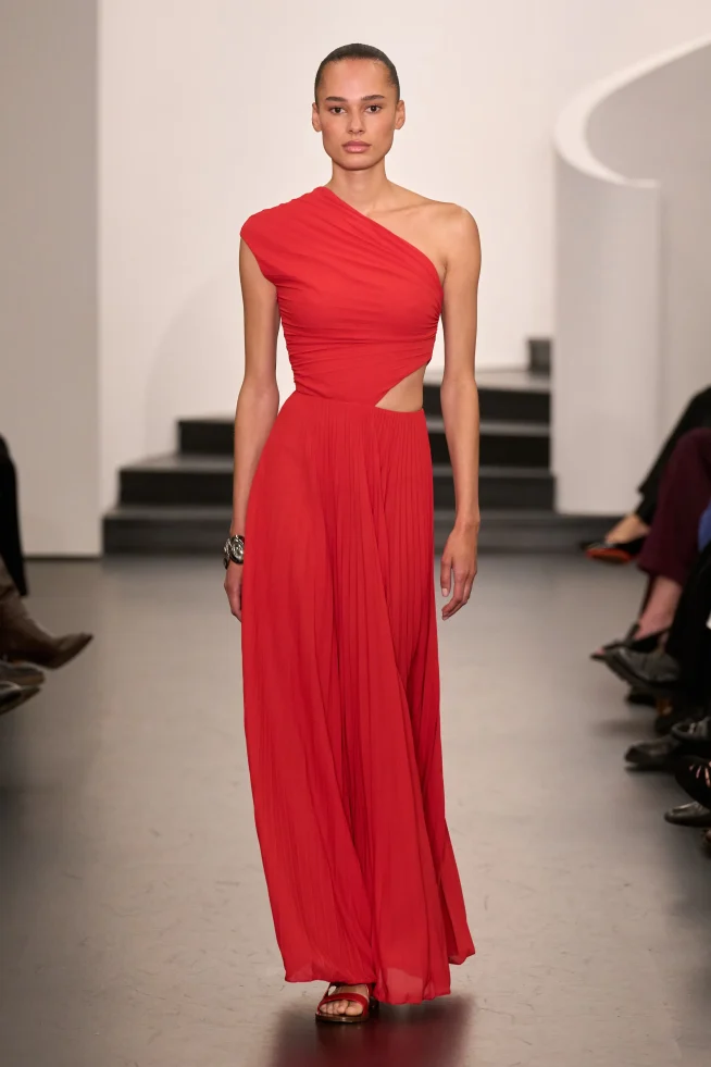 00041-ralph-lauren-spring-2026-ready-to-wear-credit-gorunway