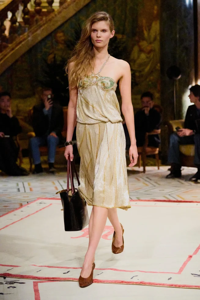 00045-versace-spring-2026-ready-to-wear-credit-brand