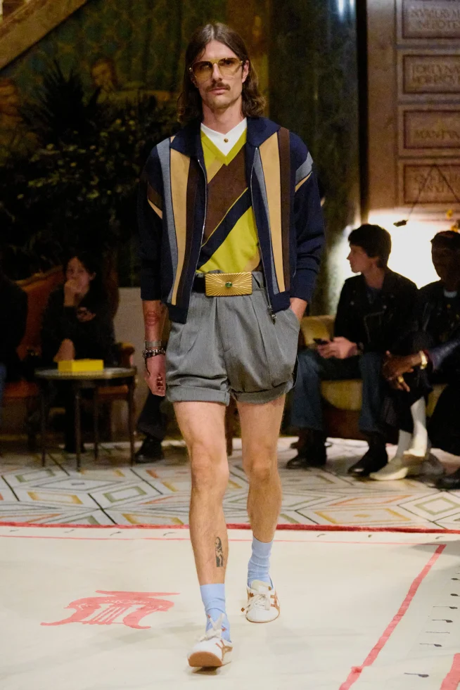 00046-versace-spring-2026-ready-to-wear-credit-brand