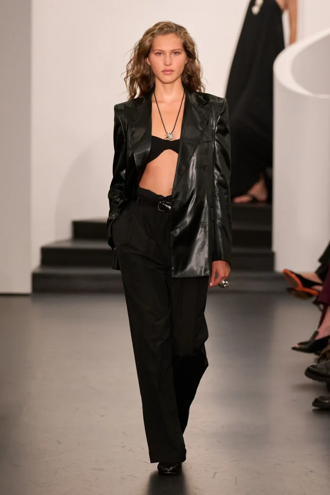 00047-ralph-lauren-spring-2026-ready-to-wear-credit-gorunway