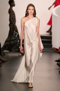 00049-ralph-lauren-spring-2026-ready-to-wear-credit-gorunway