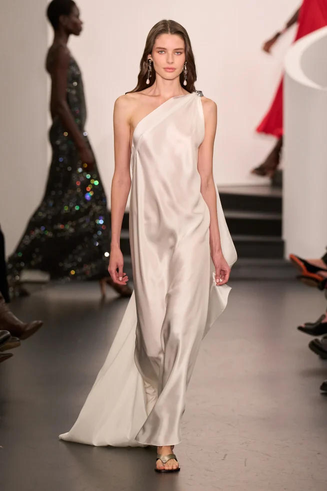 00049-ralph-lauren-spring-2026-ready-to-wear-credit-gorunway