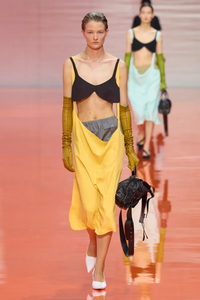 00051-prada-spring-2026-ready-to-wear-credit-gorunway