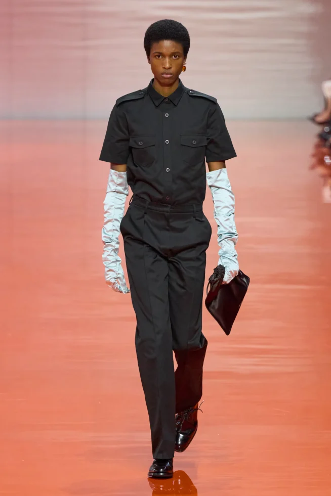 00053-prada-spring-2026-ready-to-wear-credit-gorunway