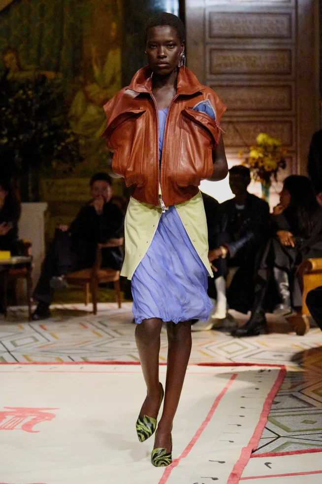 00057-versace-spring-2026-ready-to-wear-credit-brand