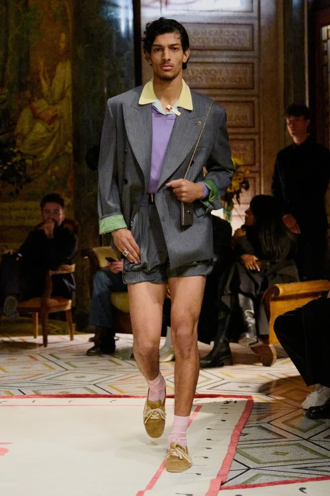 00058-versace-spring-2026-ready-to-wear-credit-brand