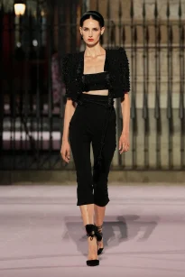 00066-carolina-herrera-spring-2026-ready-to-wear-credit-gorunway