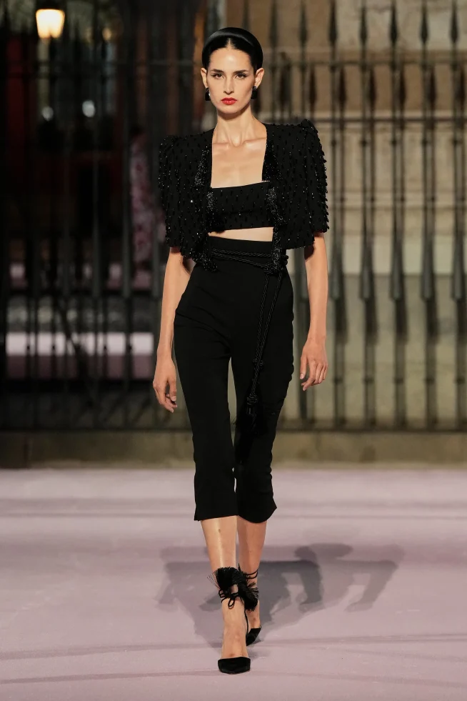 00066-carolina-herrera-spring-2026-ready-to-wear-credit-gorunway