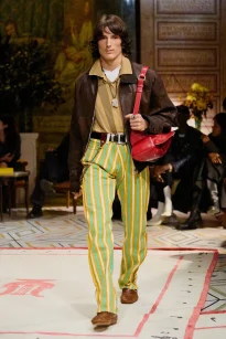 00068-versace-spring-2026-ready-to-wear-credit-brand