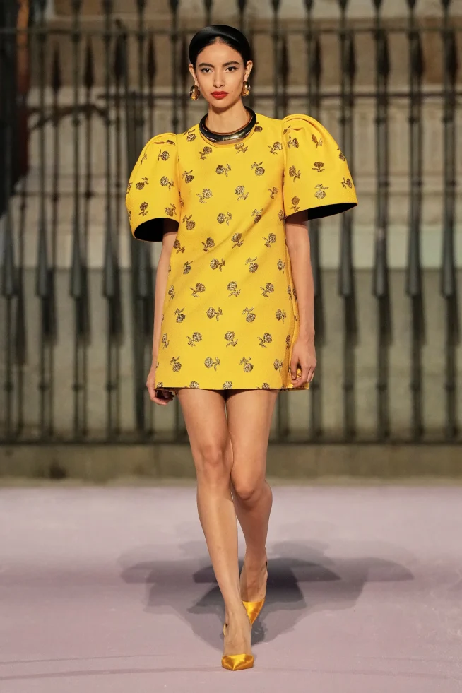 00069-carolina-herrera-spring-2026-ready-to-wear-credit-gorunway