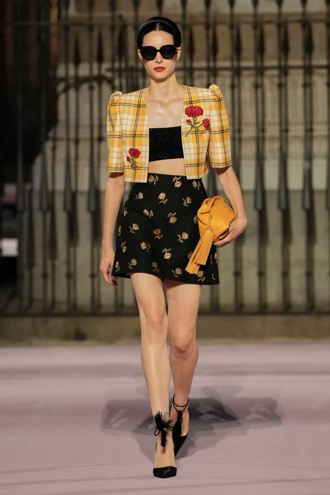 00072-carolina-herrera-spring-2026-ready-to-wear-credit-gorunway