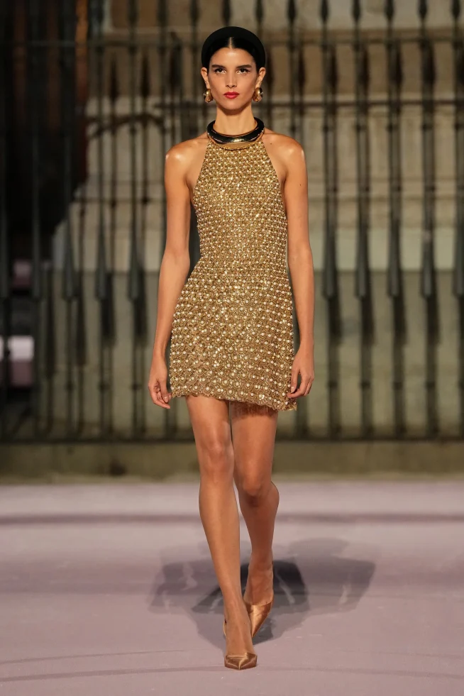 00076-carolina-herrera-spring-2026-ready-to-wear-credit-gorunway