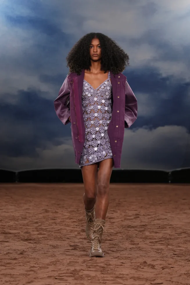 019_DT_BURBERRY_2026_SS26_FEBRUARY_SHOW_RUNWAY_LOOK_FRONT_19_RGB_CROPPED_2x3