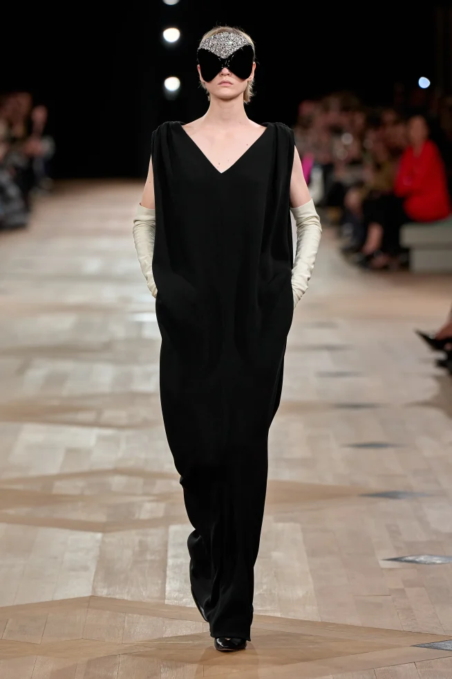 00001-balenciaga-spring-2026-ready-to-wear-credit-gorunway