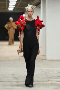 00001-junya-watanabe-spring-2026-ready-to-wear-credit-gorunway