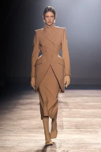 00001-mugler-spring-2026-ready-to-wear-credit-gorunway