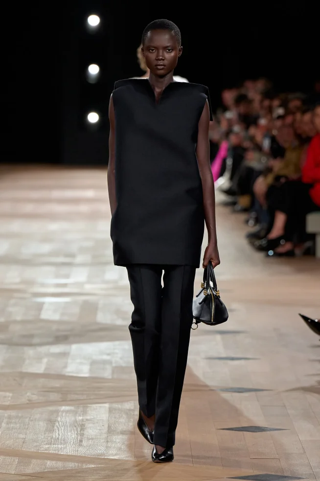 00002-balenciaga-spring-2026-ready-to-wear-credit-gorunway