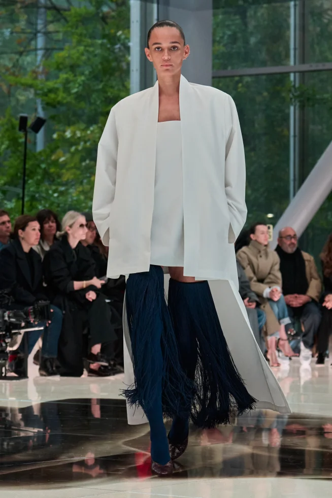 00003-alaia-spring-2026-ready-to-wear-credit-brand