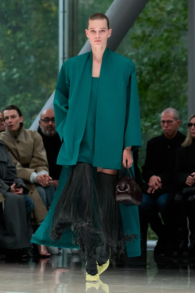 00004-alaia-spring-2026-ready-to-wear-credit-brand