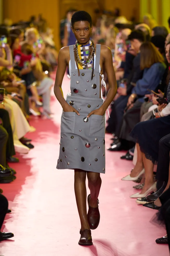 00005-miu-miu-spring-2026-ready-to-wear-credit-gorunway