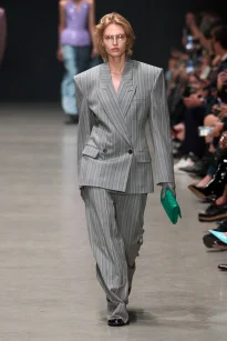 00005-stella-mccartney-spring-2026-ready-to-wear-credit-gorunway