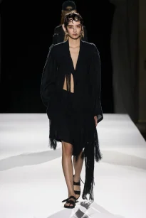 00005-yohji-yamamoto-spring-2026-ready-to-wear-credit-gorunway
