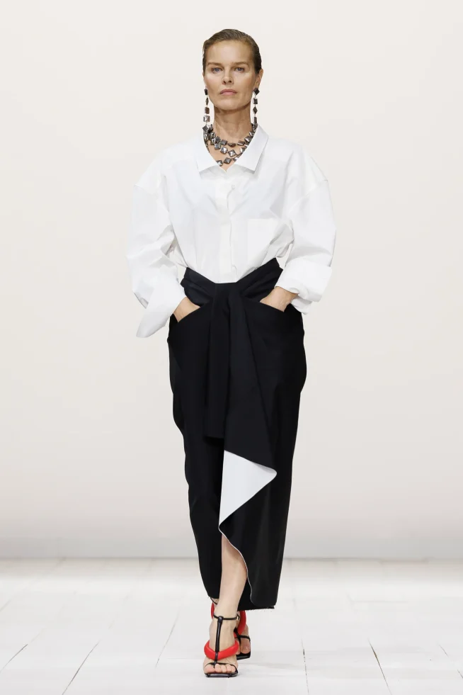 00006-givenchy-spring-2026-ready-to-wear-credit-brand