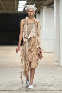 00006-junya-watanabe-spring-2026-ready-to-wear-credit-gorunway