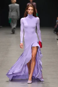 00007-stella-mccartney-spring-2026-ready-to-wear-credit-gorunway
