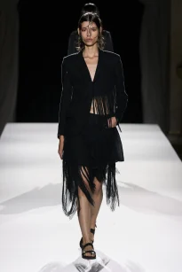 00007-yohji-yamamoto-spring-2026-ready-to-wear-credit-gorunway