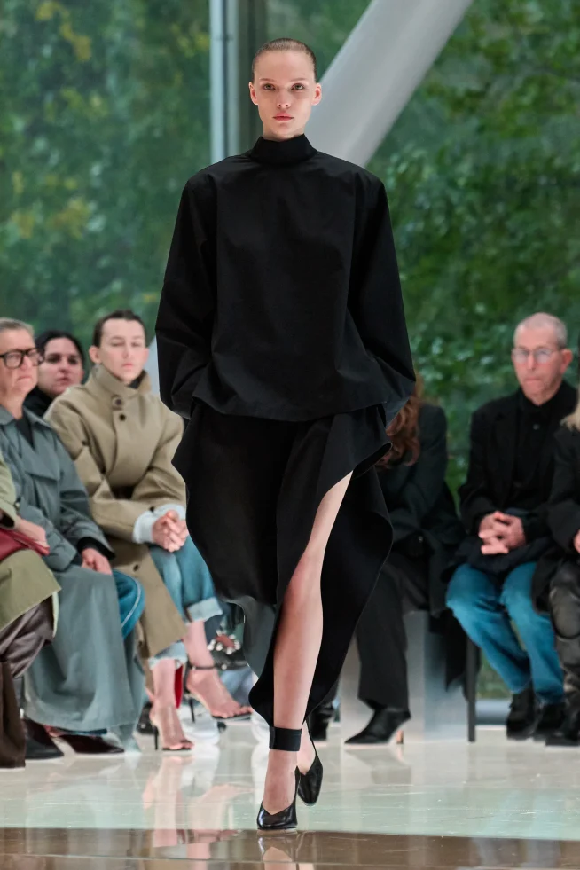 00008-alaia-spring-2026-ready-to-wear-credit-brand