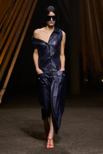 00008-mcqueen-spring-2026-ready-to-wear-credit-gorunway