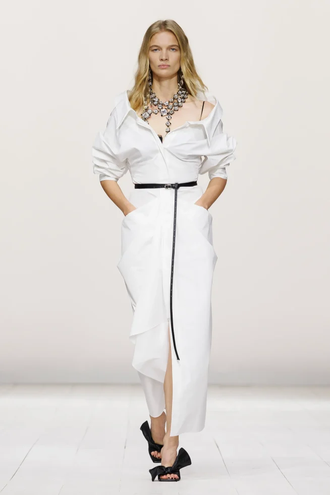 00009-givenchy-spring-2026-ready-to-wear-credit-brand