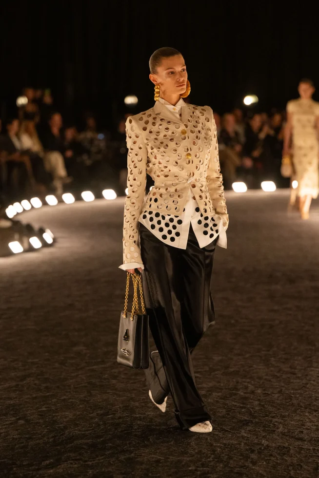 00009-schiaparelli-spring-2026-ready-to-wear-credit-brand