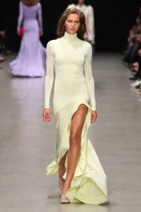 00009-stella-mccartney-spring-2026-ready-to-wear-credit-gorunway