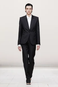 00010-givenchy-spring-2026-ready-to-wear-credit-brand
