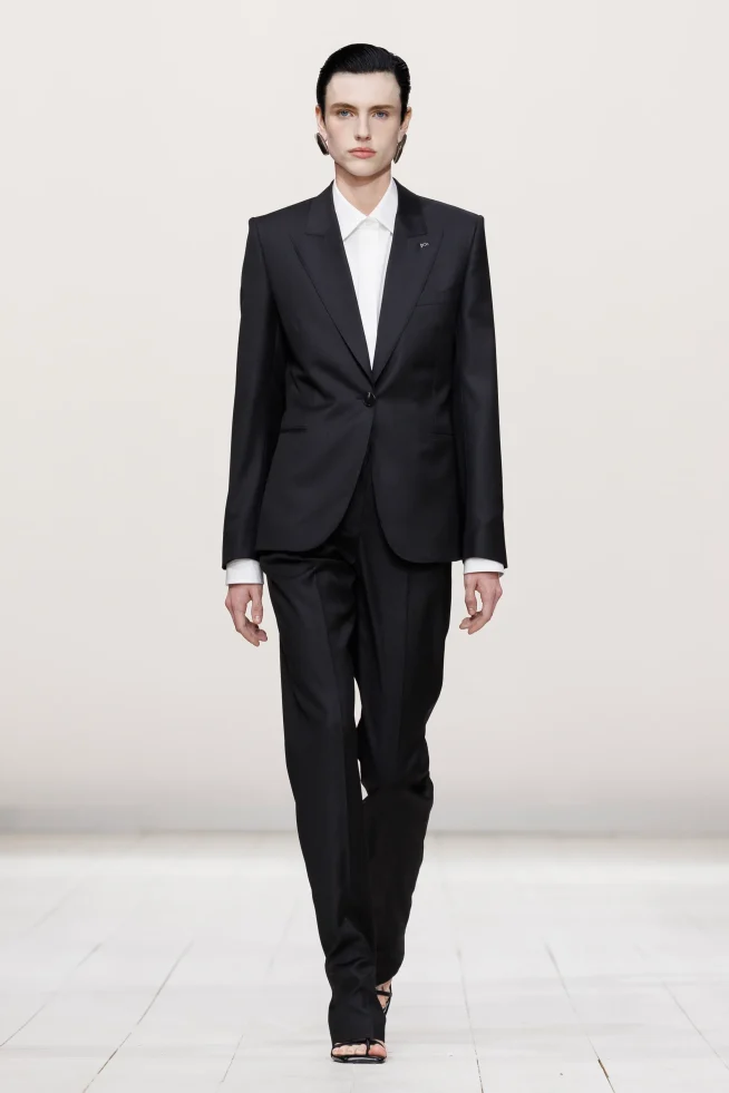 00010-givenchy-spring-2026-ready-to-wear-credit-brand
