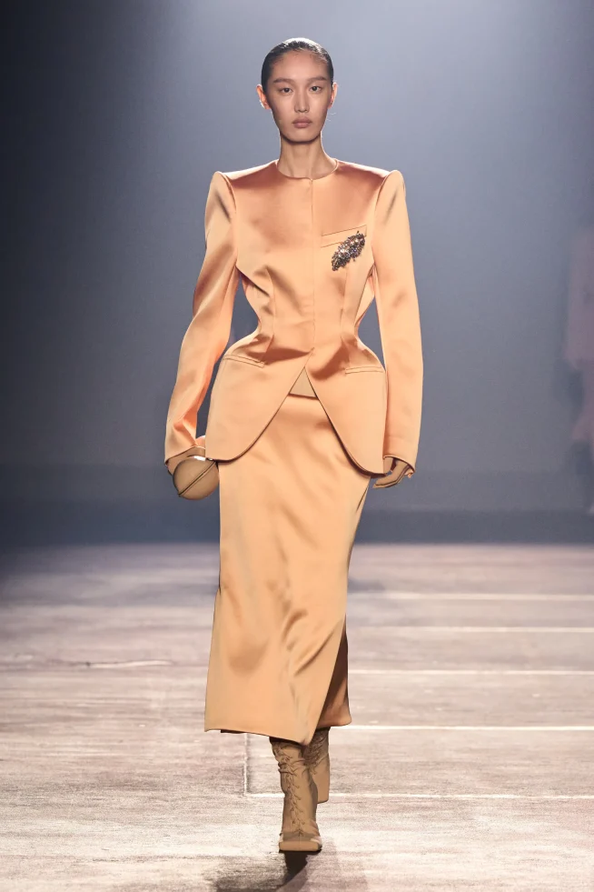 00010-mugler-spring-2026-ready-to-wear-credit-gorunway