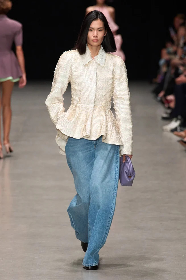 00010-stella-mccartney-spring-2026-ready-to-wear-credit-gorunway